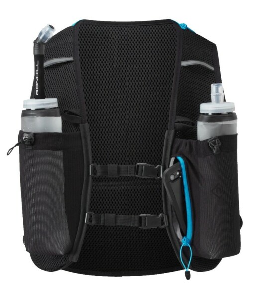 Ronhill OTM Vest Pack Black Cyan Straps Detail_801.jpg